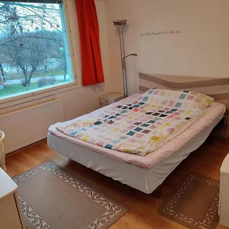 Cozy Practical Cheap Flat 2 Km From Center 公寓 劳马